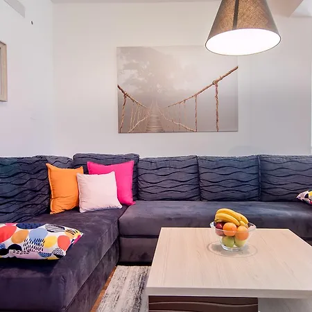 Intown Apartment Tuzla